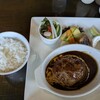 夕日ヶ丘レストラン善生 - 夕日ヶ丘煮込みハンバーグ