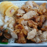 ほっかほっか亭 - 料理写真:とり弁当大盛り♪思ったよりご飯の質がよかったけんたまげたわい☆彡＾＾