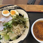 麺彩キッチン あひる食堂 - 廣島式ピリ辛つけ麺1000円