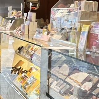 GODIVA_2