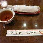 三和楼 - お茶・おしぼり・箸の三つ揃い