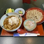 割烹旅館 糀屋 そば処 - 料理写真:カレー丼とそば