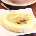 夢や - ランチのデザート・ロールケーキ