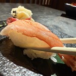 しなもん堂 - 殻付きズワイガニ２貫