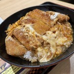 資さんうどん - 料理写真:カツとじ丼です。
