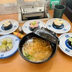 無添くら寿司 - 料理写真:本日の夜勤入りごはん(1巡目)
※巻物が好きなのです