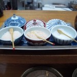 豚笑 - お塩は3種類から選べます。