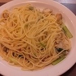 がっつりスパゲッティ 葉ﾟす多家 - 帆立と青菜のペペロンチーノ（並）