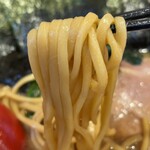 横浜家系ラーメン 本多家 - 麺リフト