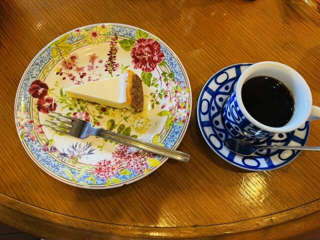 ティールーム 霧笛 （ティールーム・ムテキ） - 元町・中華街/喫茶店