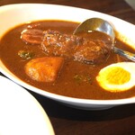 カレー屋ばんび - セレブは、豚バラ肉の塊りと野菜の合わせ盛り