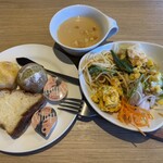 フォルクス - 