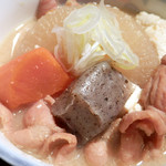Kaizoku - 大根と豚もつ煮