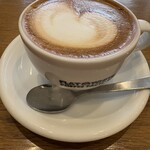 フラットホワイト コーヒー ファクトリー - ドリンク写真: