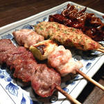 Kaizoku - カウンターで串焼きを肴に一杯・・・