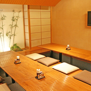 Can be reserved for large parties! Comfortable kotatsu seats