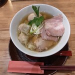 手打ち正麺 Hachimitsu - 料理写真: