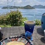 海の見えるカフェ - 