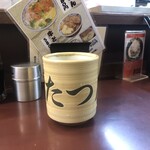 たつ屋 - 冷たいお茶