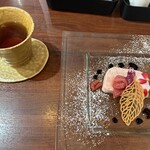 武蔵新田 Bistro Un Dix - 埼玉夢紅茶(狭山の和紅茶)ホット