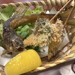 釜飯酔心 - 『揚物』宮崎産鮎の串揚げ　葉野菜〜フライソース〜