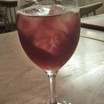 アンチエイジングレストラン 麻布十八番 - 葡萄のお酢を使った「疲労回復」グレープソーダ