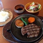 ビーフクラブ ノエル - 松阪肉マスターの気まぐれステーキランチ（3,500円）
