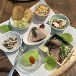 ビストロ オム - いろんな種類の前菜