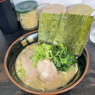 横浜家系らーめん 雷家_0