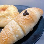 suu. THE BAKERY - チョコ塩バターロール