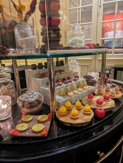 by a84b1c : ガストロノミー ジョエル・ロブション (Joël Robuchon