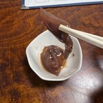 魚吉 - ホタルイカ醤油漬け、箸上げ