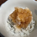 魚吉 - シラスおろし