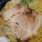 阿波家 - チャーシューのアップ