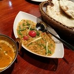 タンドールバル カマルプール - キーマとバターチキンとナン