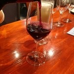 タンドールバル カマルプール - 注いでます