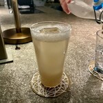 アップステアーズ - 