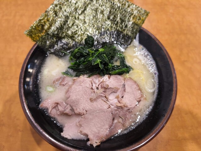 豚骨らあめん専門店 とんこつ家ZUN （とんこつらあめんせんもんてん