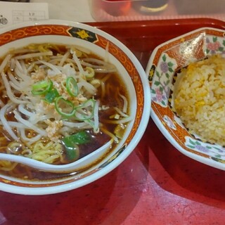 中華食堂 一番館_1