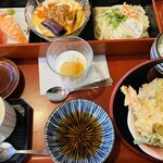 味の民芸 - 料理写真:二色御膳。豪華!