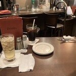 ハードロックカフェ - テーブル席