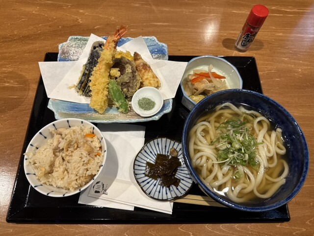 三都うどん - 西線11条/うどん | 食べログ