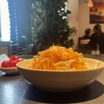 カレーや うえの - サラダだってまぁまぁのお山です