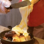 Cheese Meets Meat - 