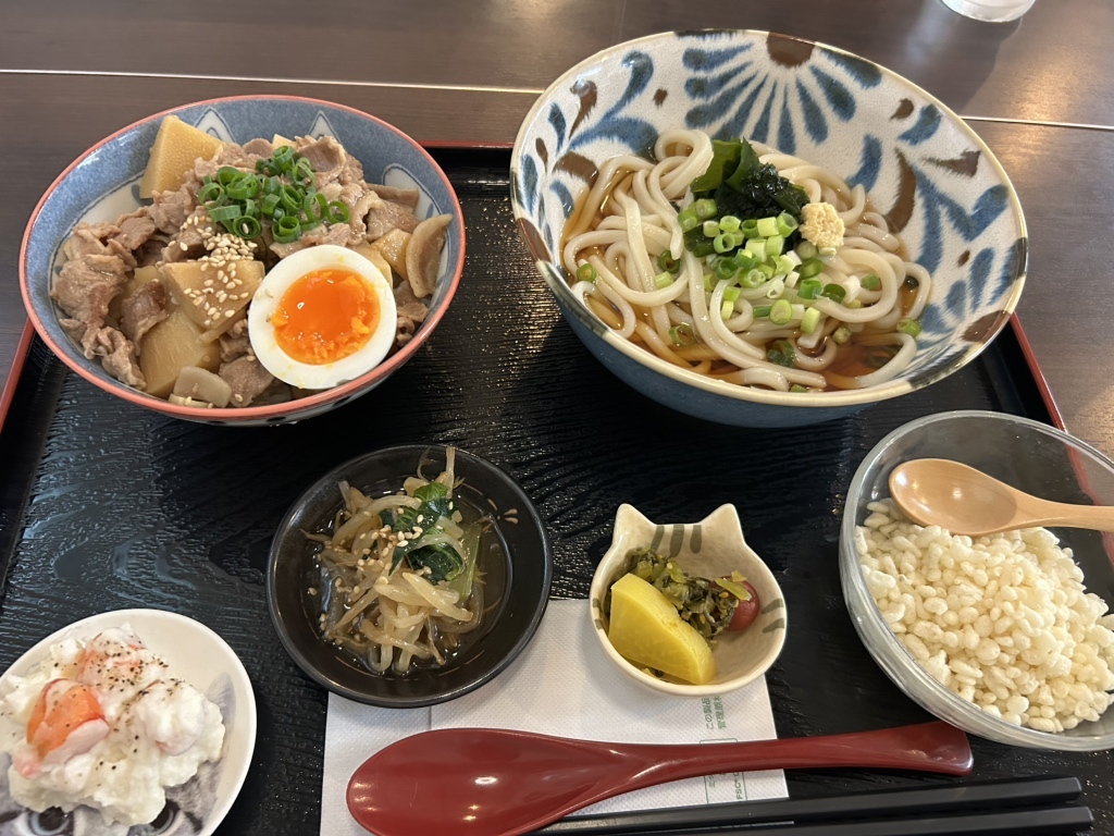 猫 丸 食堂