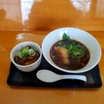 ラーメン和草 - 料理写真:醤油らーめん1100円　チャーシュー丼小500円