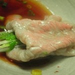 葵寿司 - みずなを巻いて、桜色で食べます・・