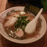 ホルモン酒場とん平 - 〆で頂いた中華そば旨いぞ♪豊橋名産のうずら卵が嬉しいね。