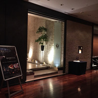Bar＆Lounge MAJESTIC - 外観 入り口