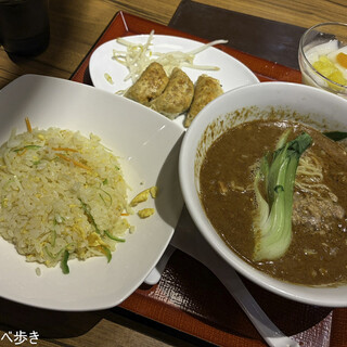 浜松餃子 錦華_1